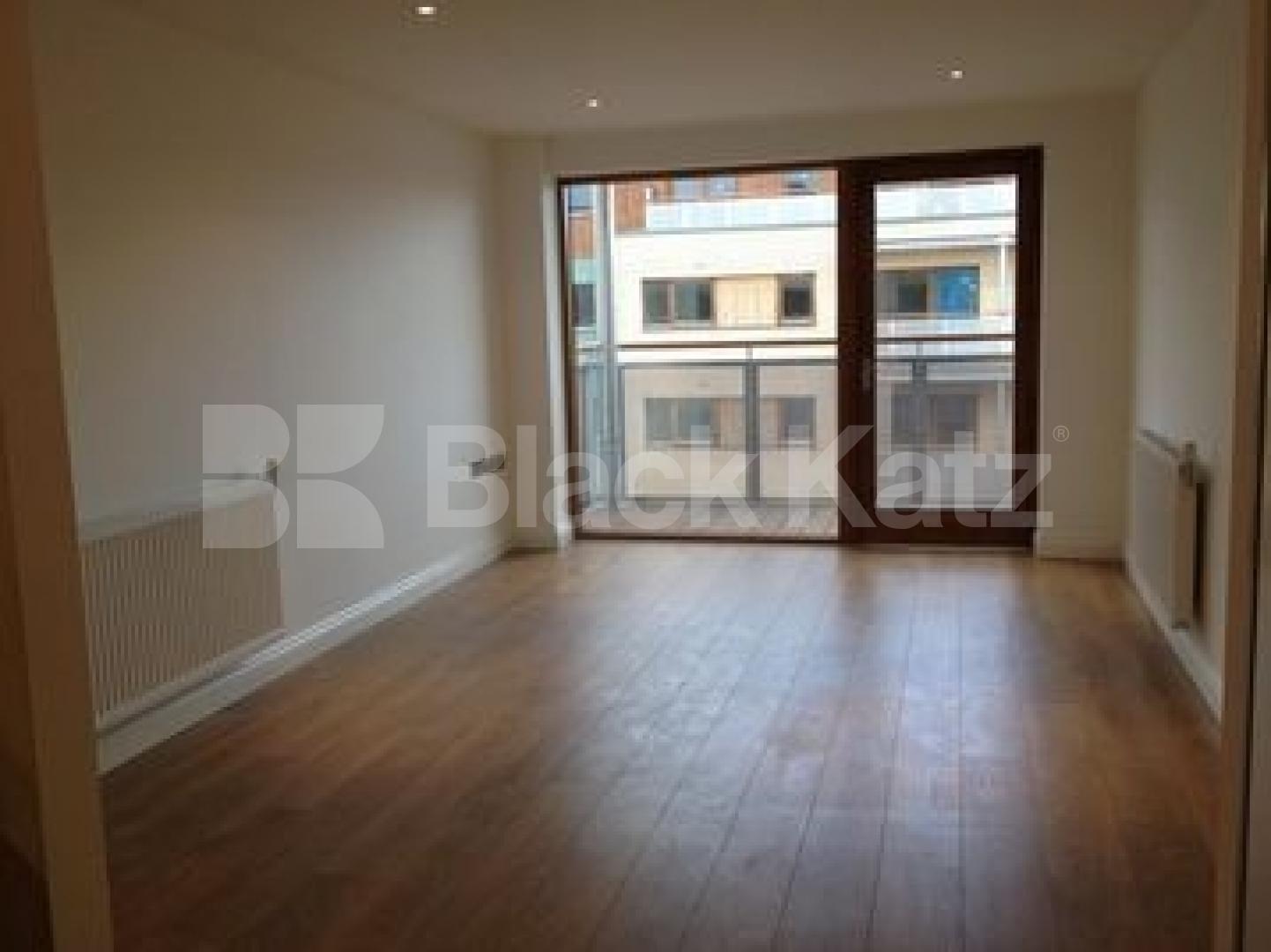 			2 Bedroom, 1 bath, 1 reception Apartment			 Findlay House, Campbell Rd, BOW